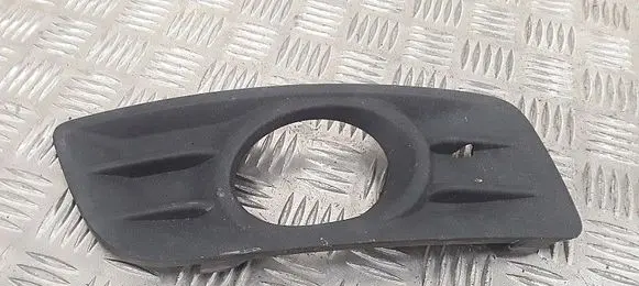 Volvo V50 Front grill 30779101