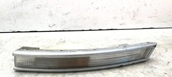 Front indicator light