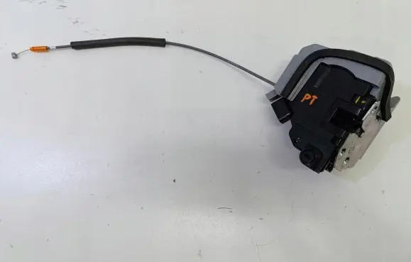 BMW iX Rear door lock 814290-Q0000