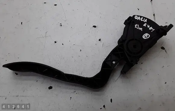 Renault Sandero I Accelerator throttle pedal 180106136R