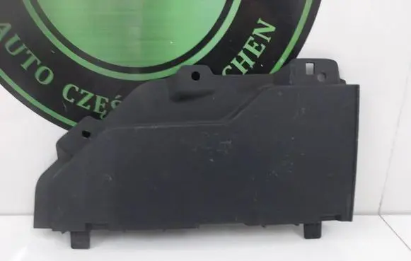 Renault Arkana Engine bonnet/hood lock trim molding 601969588R