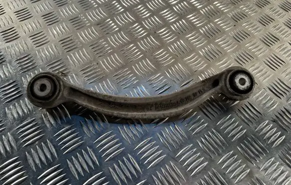 Mercedes-Benz C W205 Rear control arm A20409 20409
