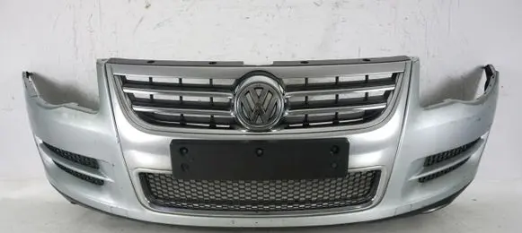 Volkswagen Touareg I Front bumper