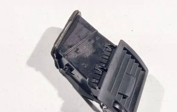 Mercedes-Benz A W169 Dash center air vent grill 1698300154 1005377