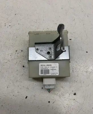 Toyota Avensis T250 Door central lock control unit/module 8974105070