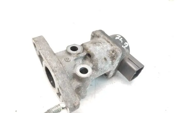 Suzuki Swift III EGR valve 7917781P0 8Y0979177