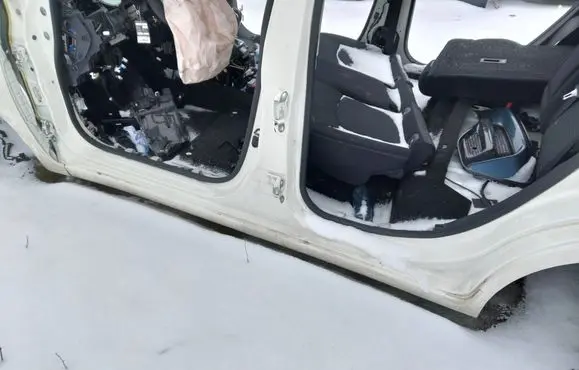 Nissan Pulsar Sill 