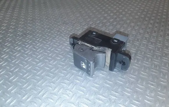 SsangYong Kyron Electric window control switch 
