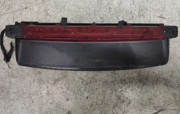 Audi A6 S6 C6 4F Third/center stoplight 4F5945097