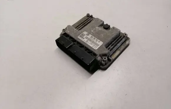 Skoda Octavia Mk2 (1Z) Engine control unit/module 03G906021LB 1039S17180 0281013238