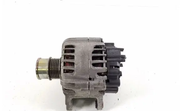 Skoda Octavia Mk3 (5E) Generator/alternator 04E903015