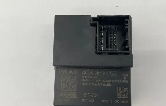 Audi A7 S7 4G Trunk lid opening control unit 4G8959252