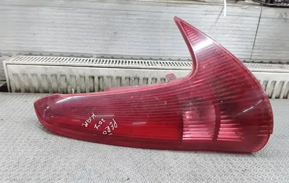 Peugeot 206 Rear/tail lights 26674T0206