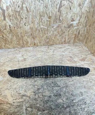 Mercedes-Benz E W211 Front bumper lower grill A2118850053