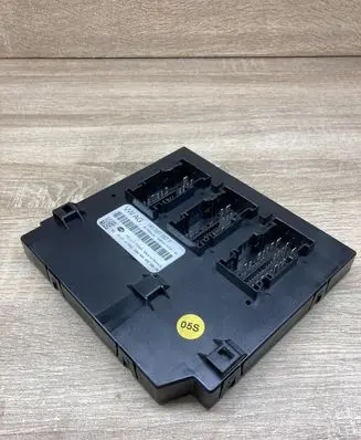 Skoda Superb B6 (3T) Central body control module 1K0937087P 5DK009665