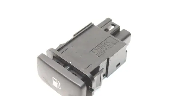 Lexus RX 330 - 350 - 400H Fuel tank opening switch 15A492