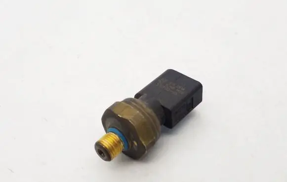 Fuel pressure sensor