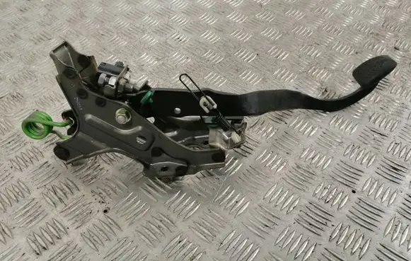 Clutch pedal