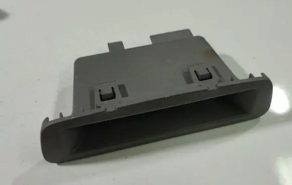 Nissan Almera Tino Glove box 