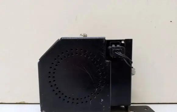 Land Rover Discovery 3 - LR3 Alarm control unit/module YWK500040 01325897