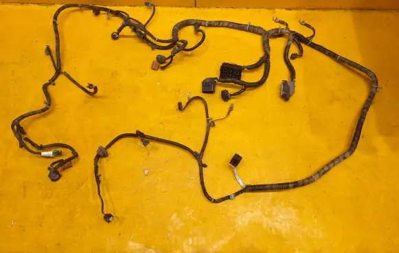 Chevrolet Camaro Engine installation wiring loom 23119268