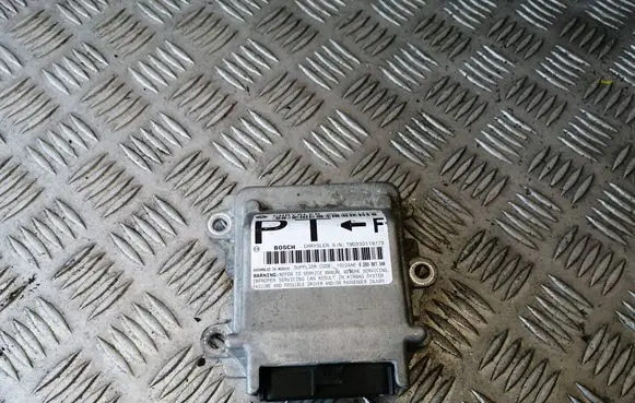 Chrysler PT Cruiser Airbag control unit/module 04671419AD 0285001346