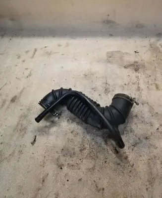Mitsubishi Pajero Turbo air intake inlet pipe/hose 