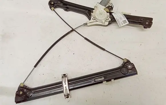 BMW X5 E70 Front window lifting mechanism without motor 7166379E
