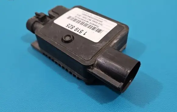 Coolant fan relay