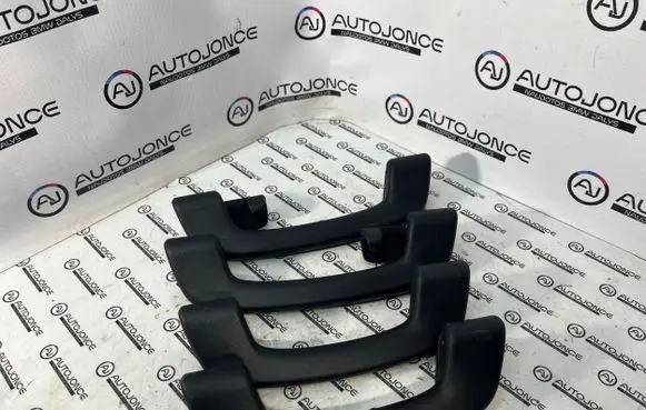 BMW 5 F10 F11 A set of handles for the ceiling 