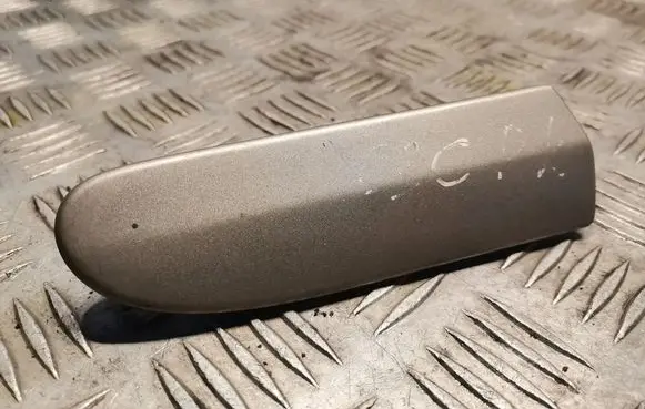 Mercedes-Benz C W203 Fender grill 2036904162
