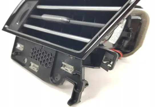 Volkswagen PASSAT B8 Dashboard side air vent grill/cover trim 3G1819701E