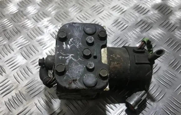 Mazda Xedos 9 ABS Pump ta01437a0