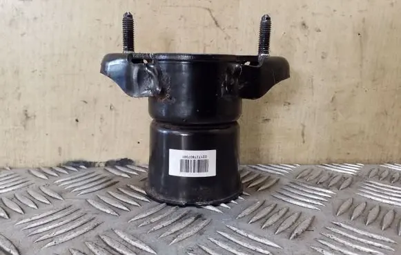 Mercedes-Benz ML W164 Front shock absorber mounting bracket 