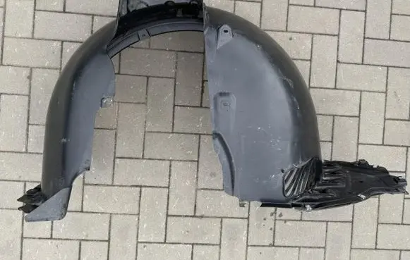 Skoda Octavia Mk4 Front wheel arch liner splash guards 5E3809957N