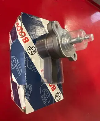Fuel injection high pressure pump