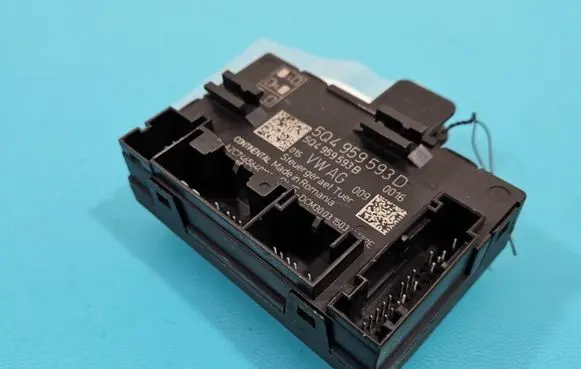 Volkswagen PASSAT B8 Central body control module 5Q4959593D IMPRK1373012