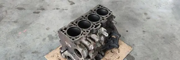 Audi A4 S4 B7 8E 8H Engine block 