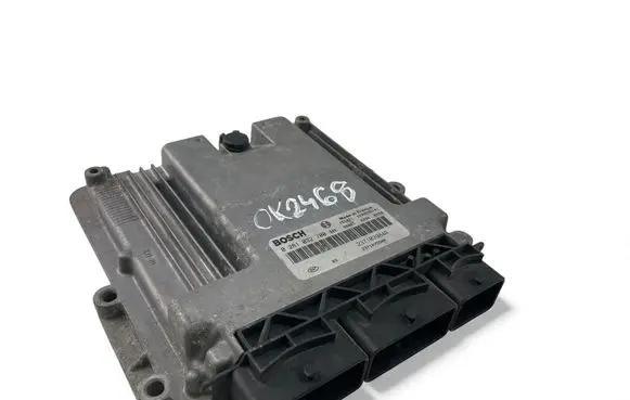 Renault Trafic III (X82) Engine control unit/module ECU 237103984R 281032700