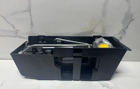 Mercedes-Benz C W204 Tool box A2048990314 SP5533 SP5333