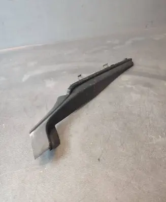 Nissan Pulsar Fender end trim 668943GF0A