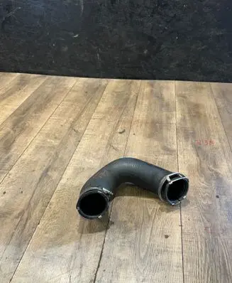 Audi Q7 4L Intercooler hose/pipe 7L6145972E