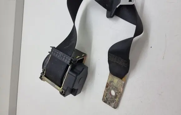 BMW 7 E65 E66 Middle seatbelt (rear) 33018223 7037829 00019264