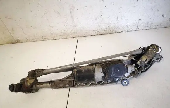 Subaru B9 Tribeca Front wiper linkage and motor 