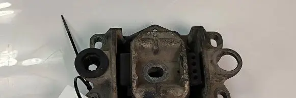 Ford Mondeo Mk III Engine mount vacuum valve 1S71711122