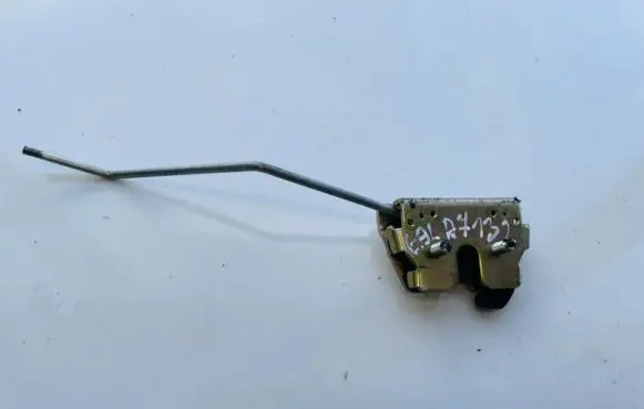 Chevrolet Kalos Seat back rest lock catch 
