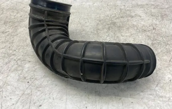 Volvo S60 Air intake hose/pipe 08634143