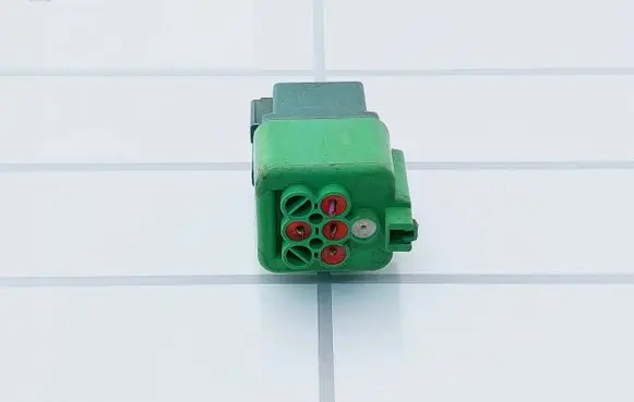 Ford Escort Other relay G1UHD 94FG13A025A1B V23136A1X42