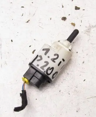 Peugeot 2008 II Brake pedal sensor switch 9813503180
