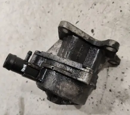 Vacuum pump